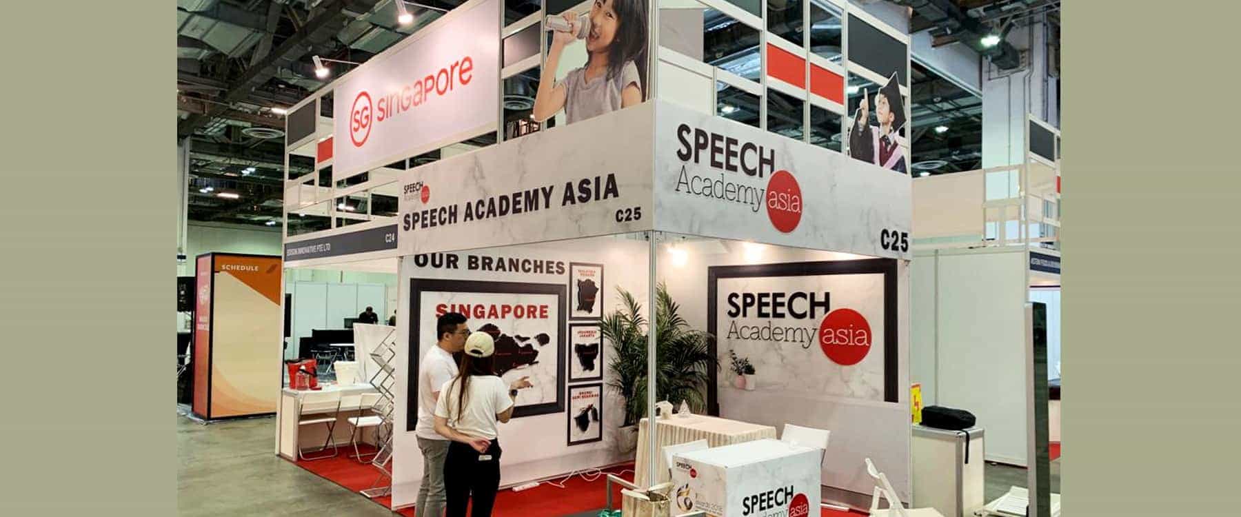What Elements Define an Effective Custom Trade Show Booth?